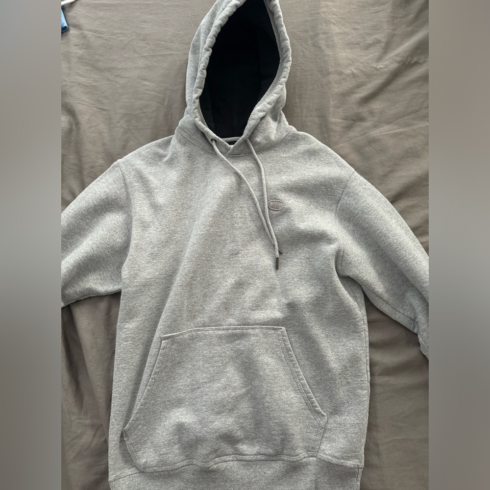 Grey champion hoodie size small